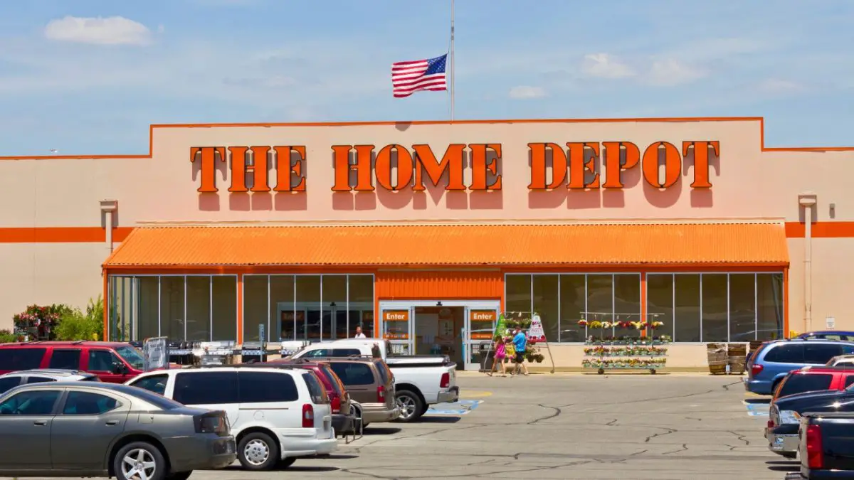 Does Home Depot Shake Paint for Free? DiscussDiy